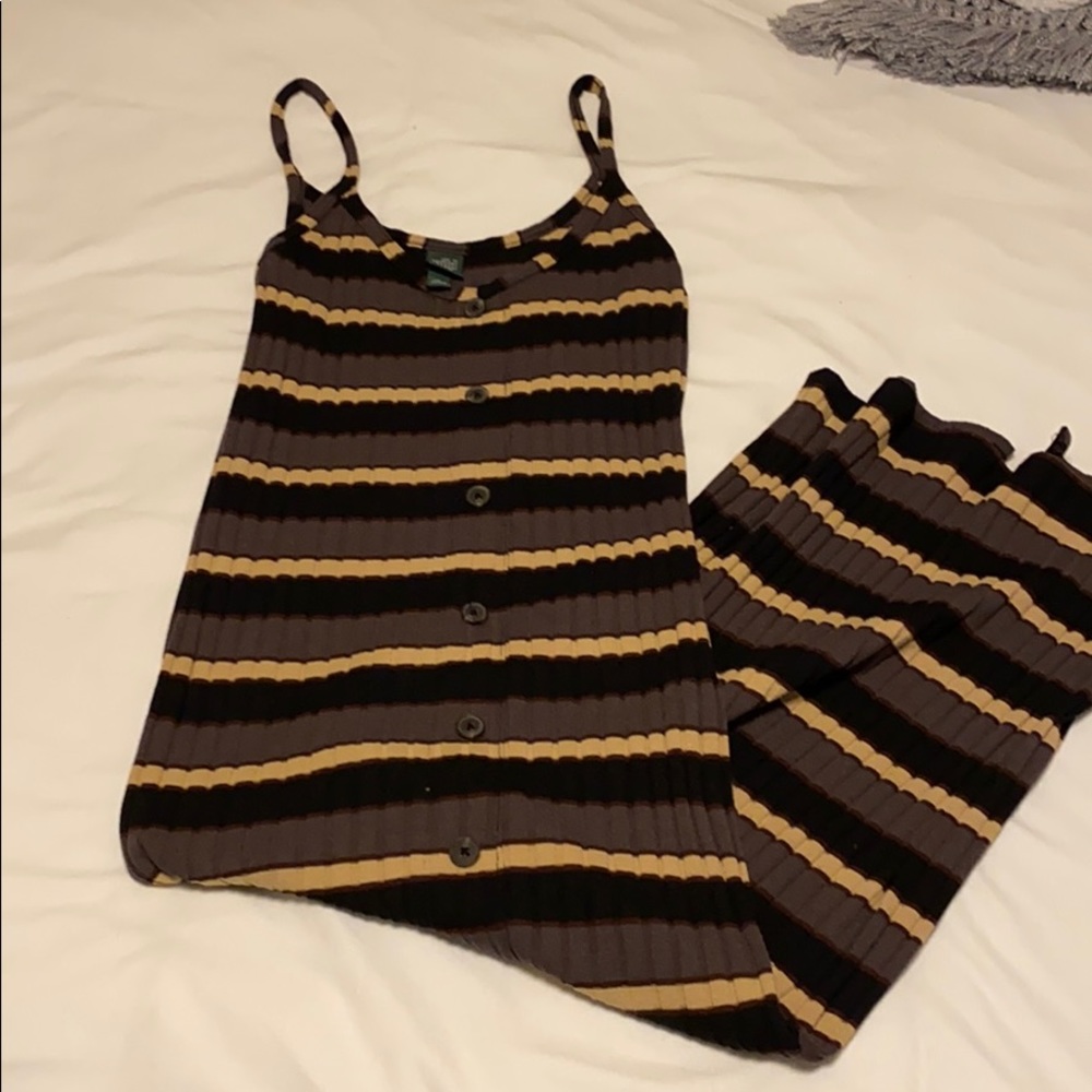 Worn once! Stretchy midi dress